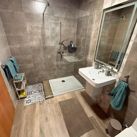 New 3bdr Spacious - Panoramic Views المليحة